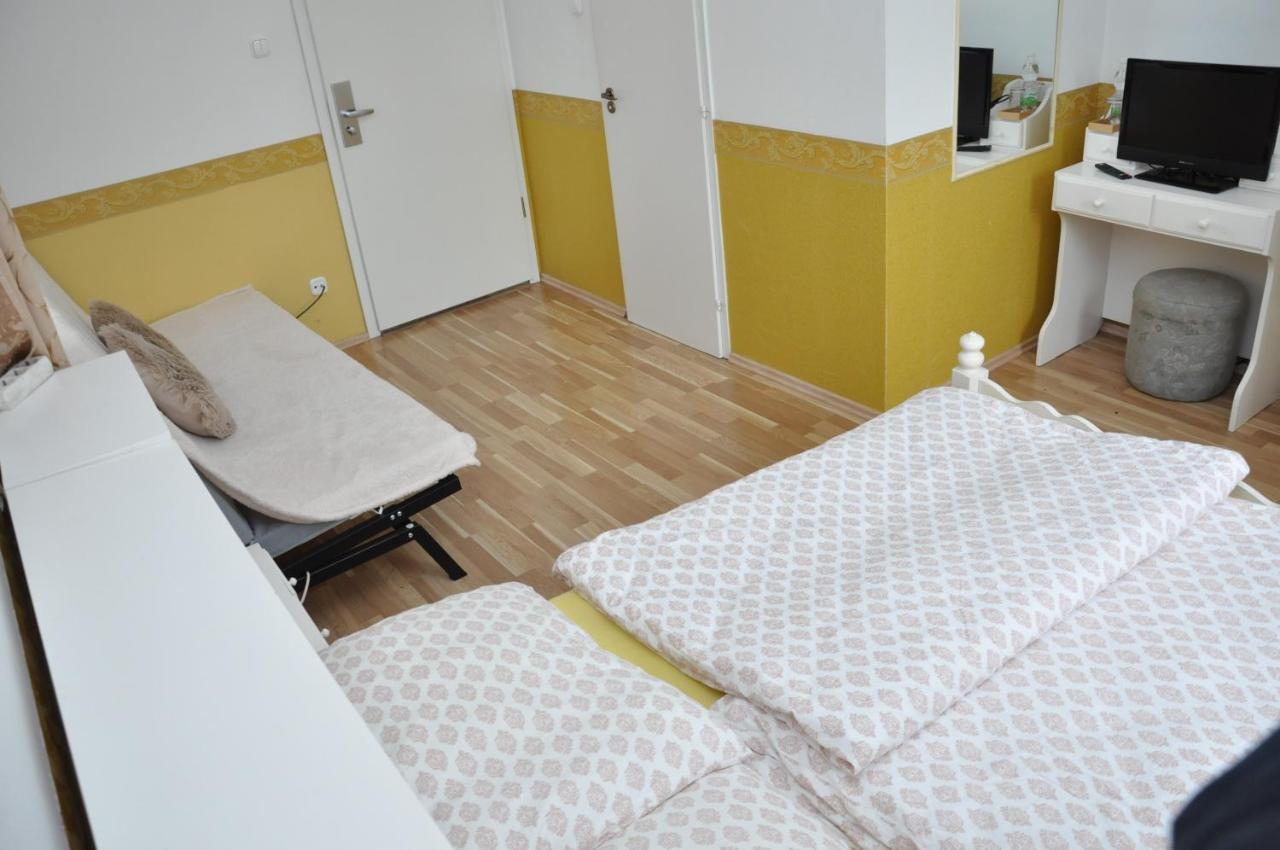 Bed and Breakfast Gloriett Panzio Fertőboz Exteriér fotografie